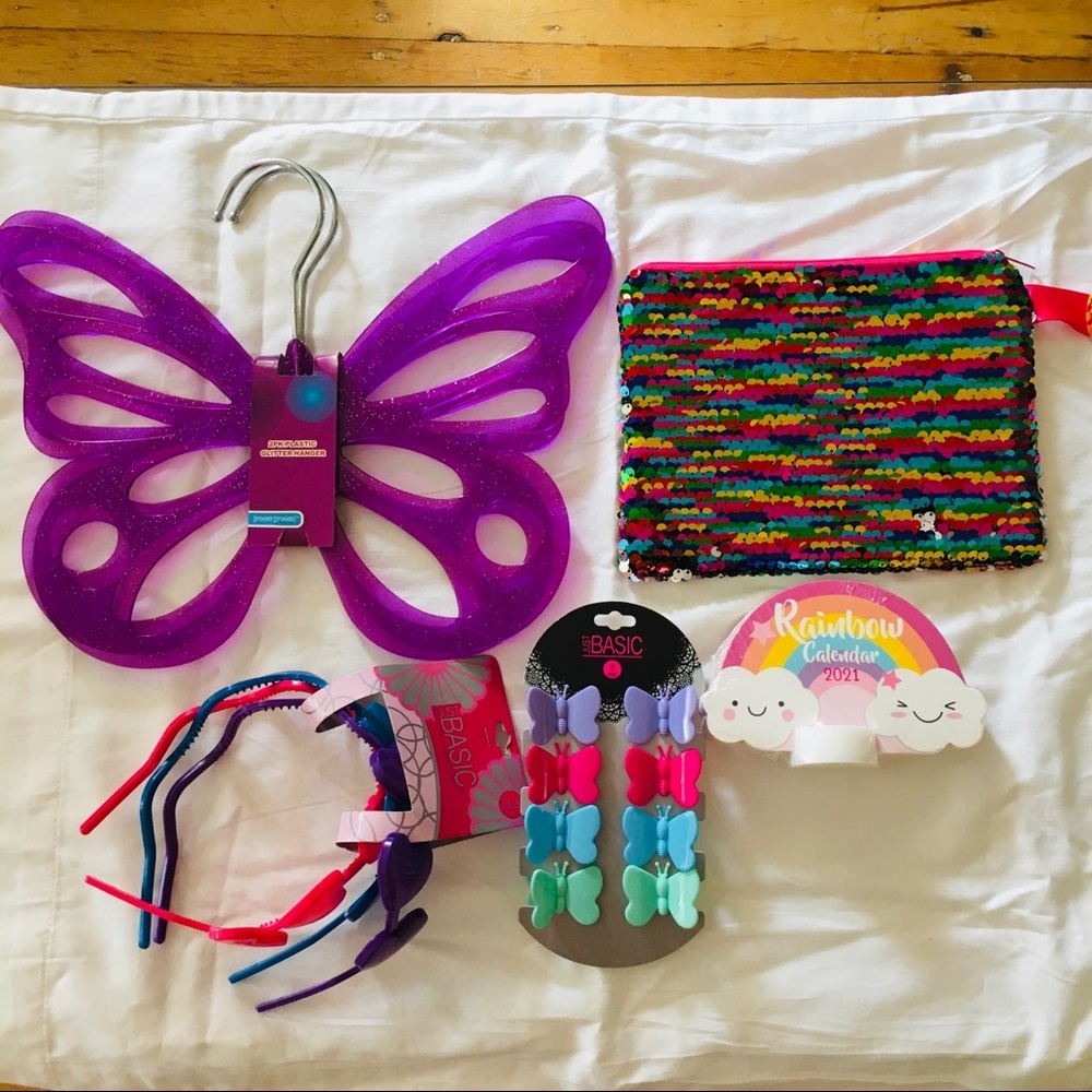 Butterfly Hangers SEQUIN PURSE HEART HEADB…